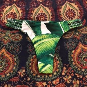 Leaf bikini bottoms